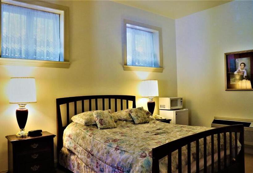 هتل The Gables At Stirling Guest