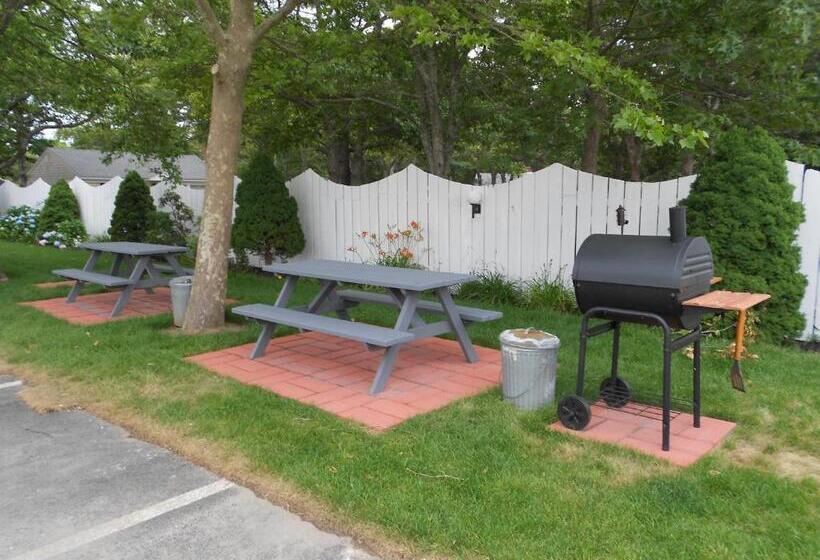 مُتل Cape Shore Inn