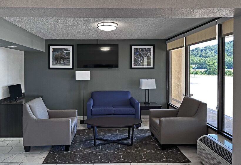 فندق على الطريق Quality Inn