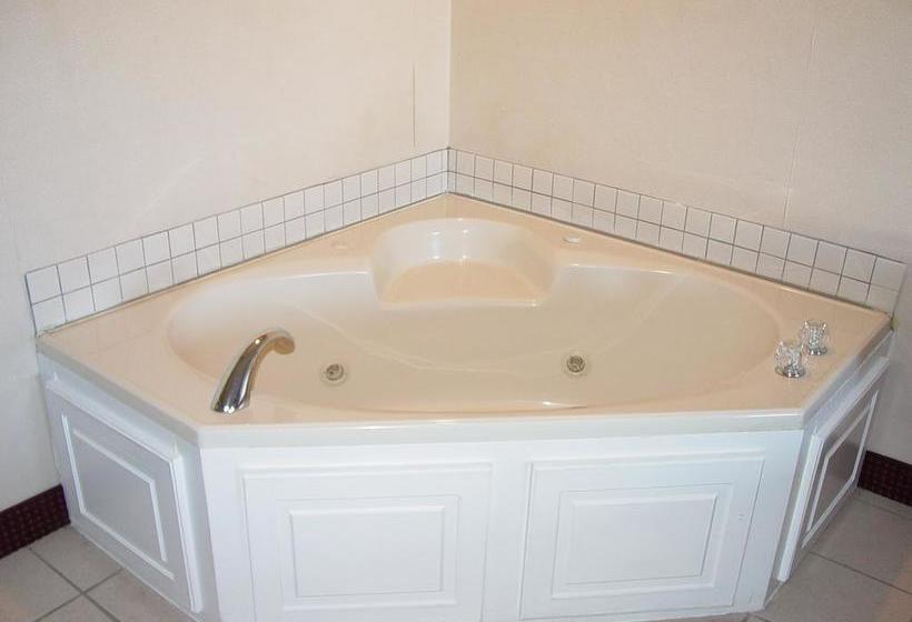 فندق على الطريق Garden Inn & Suites