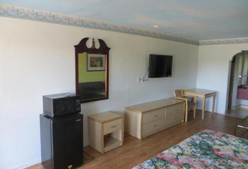 Мотель Mustang Inn And Suites