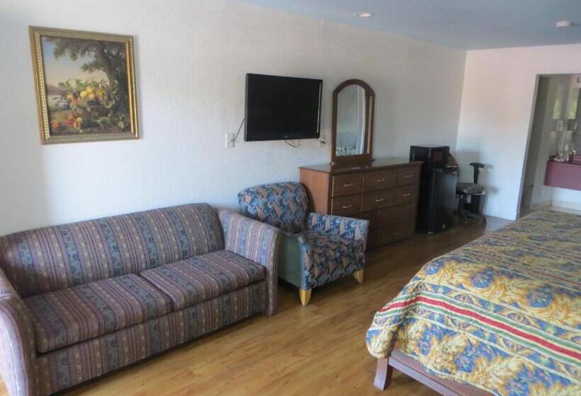 Мотель Mustang Inn And Suites