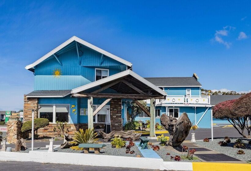 Мотель Oceanside Inn & Suites, A Days Inn By Wyndham