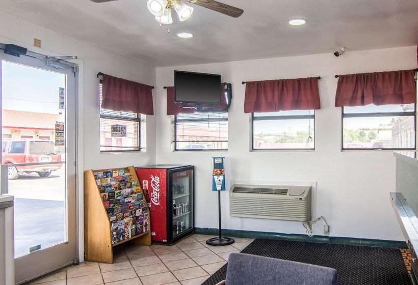 מוטל Rodeway Inn