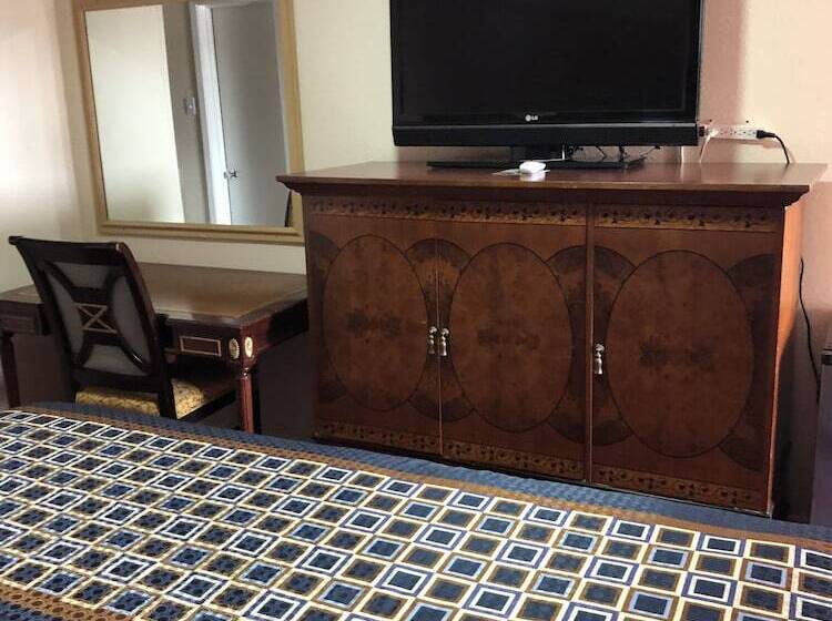 مُتل Villa West Inn