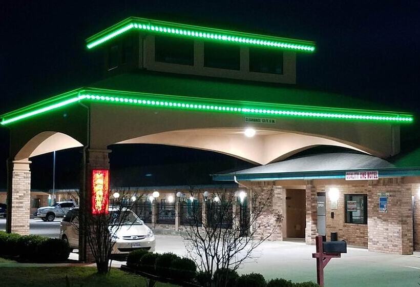Quality One Motel