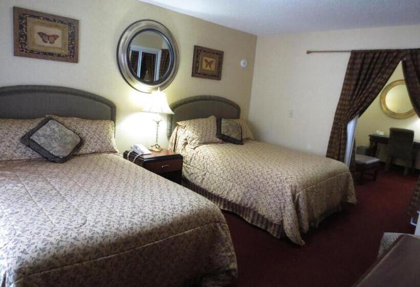 استراحتگاه Roosevelt Inn & Suites Saratoga Springs