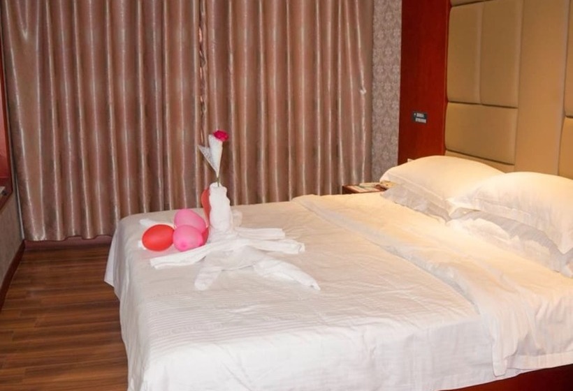 هتل Greentree Inn Ganzhou Sankang Temple Darunfa Express