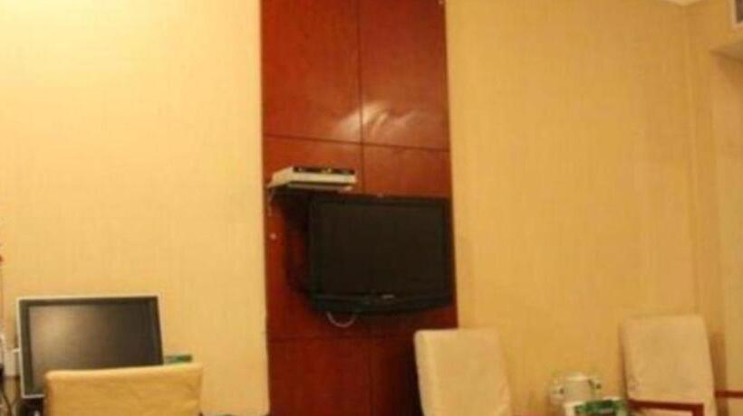 בית מלון כפרי Greentree Inn Jining Jianshe Road