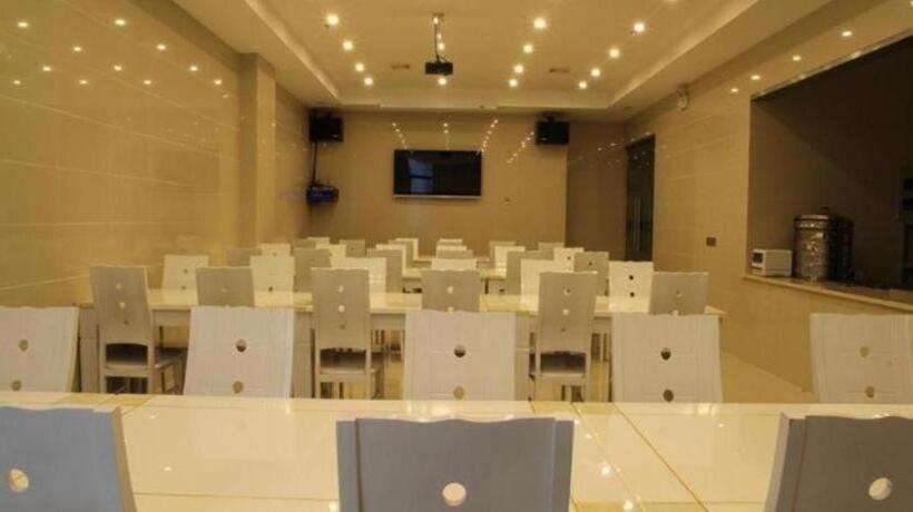 هتل Greentree Inn Shanghai Baoshan Yanghang Shuichan Road