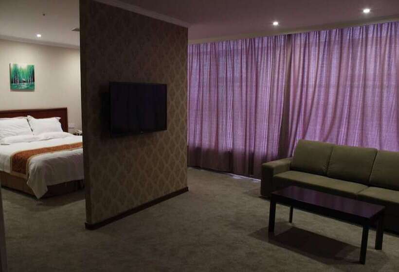 هتل Greentree Inn Shanghai  Hongqiao Hub Convention Center Jinghua Road Shell