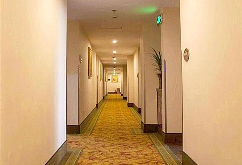 هتل Greentree Inn Shanghai  Hongqiao Hub Convention Center Jinghua Road Shell