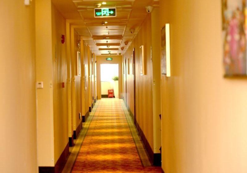 هتل Greentree Inn Shanghai Songjiang Wanda Plaza Rongm