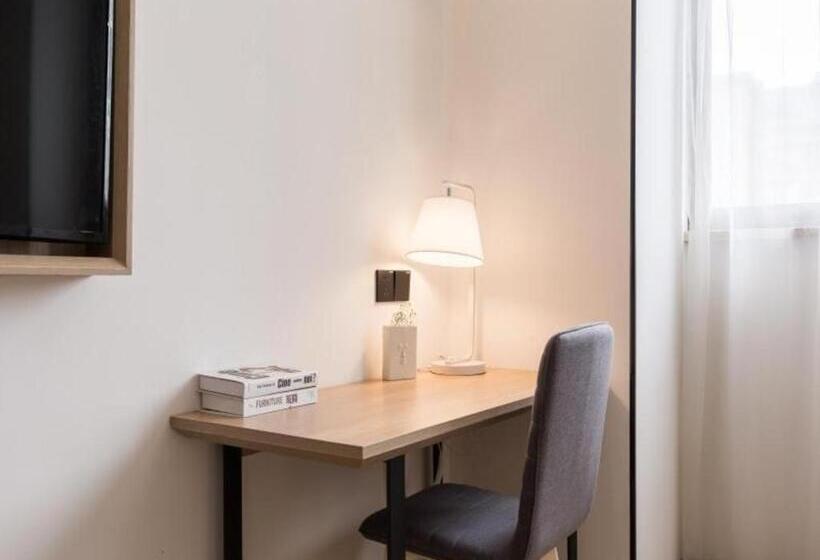 Отель Greentree Inn Shanghai Zhoupu Town Xiupu Road Business