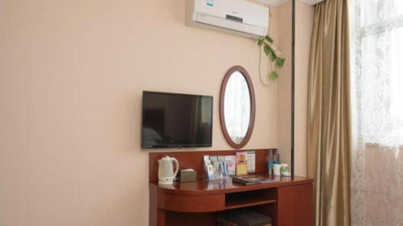 هتل Greentree Inn Wuhu Fangte Second Phase Nanxiang Wanshang Express