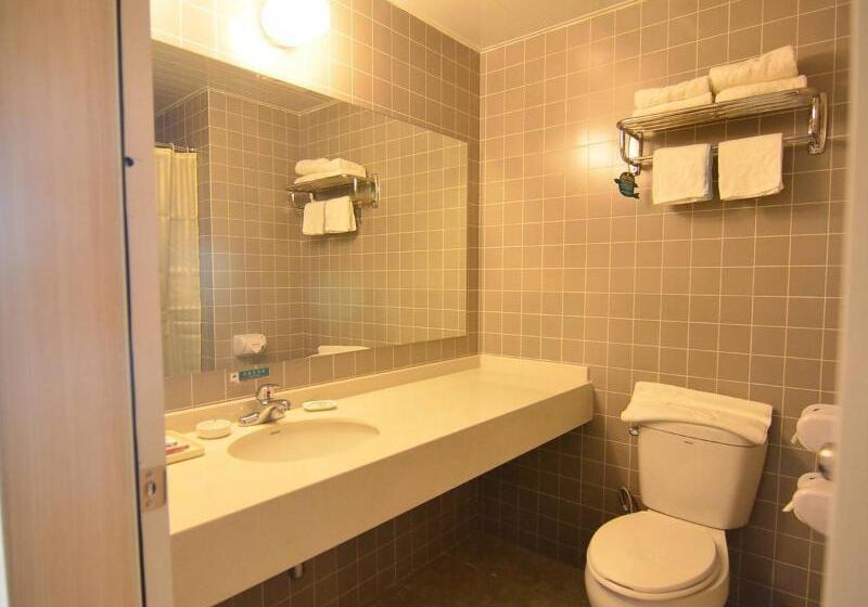 Отель Jinjiang Inn Beijing East Lianshi Road