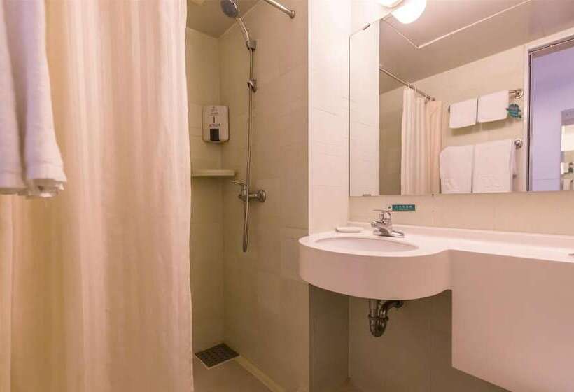 فندق Jinjiang Inn Shenyang Zhongshan Square Medical University First Hospital
