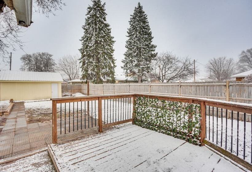 Charming Minneapolis Home W/ Deck, 5 Mi To Central