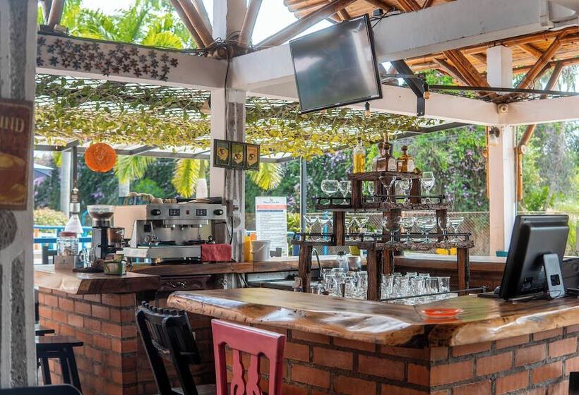 هتل Palmas De Santa Elena