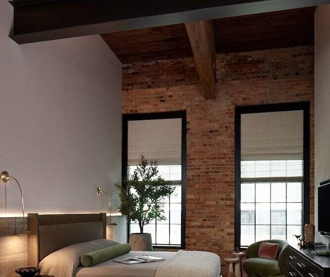 هتل Rivet House