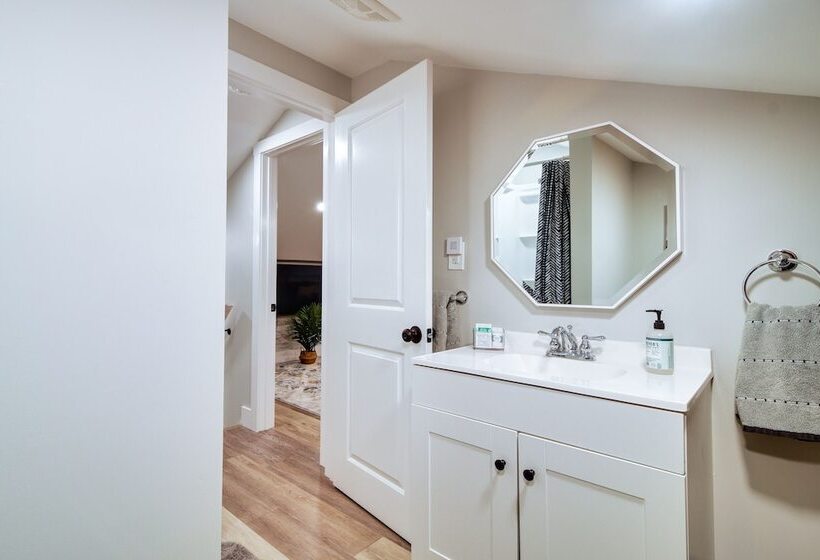 Modern Stark Home W/ Game Room, Grill & Fire Pit