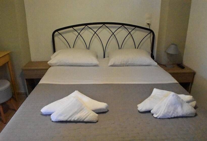 Ovrios Stone House Pelion