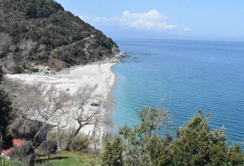 Ovrios Stone House Pelion