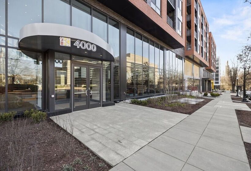 Placemakr Cathedral Heights