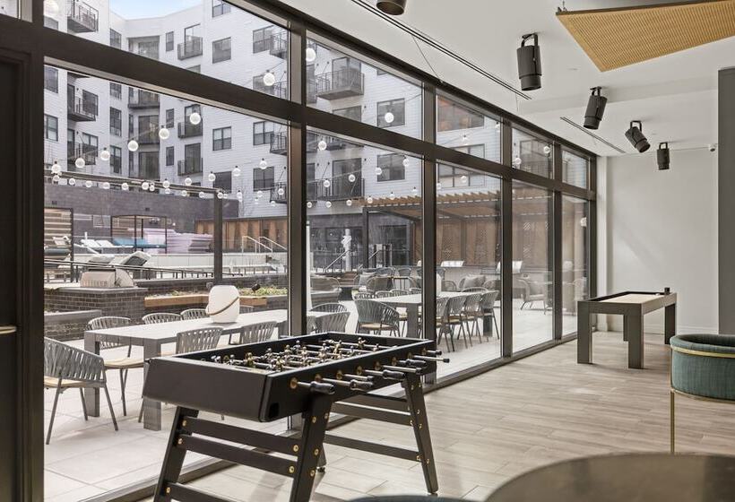 Placemakr Cathedral Heights