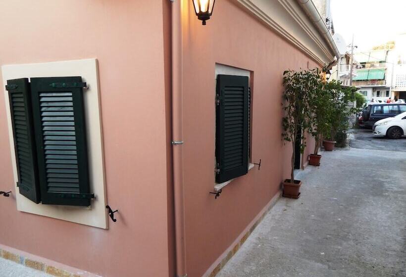 Sole Apartments   Near Corfu Port