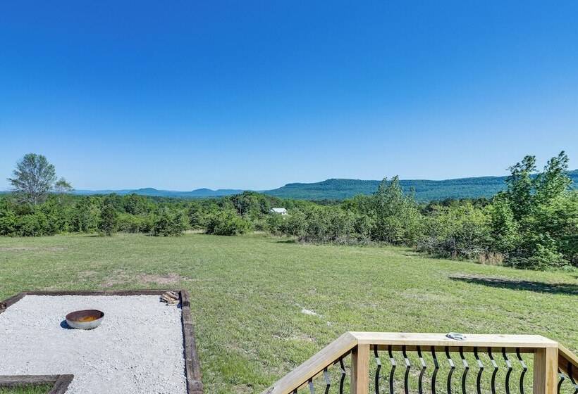 Arkansas Retreat W/ Deck, Fire Pit & Mtn Views!