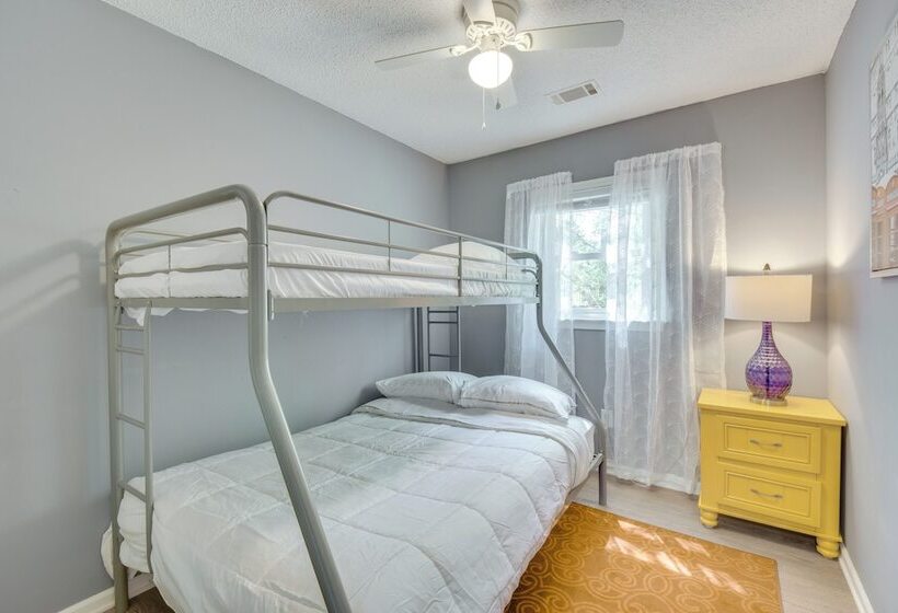Athens Home W/ Deck   Near Sanford Stadium!