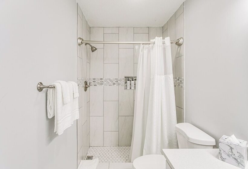 Brunswick Retreat W/ Patio & Grill, Near Beaches!