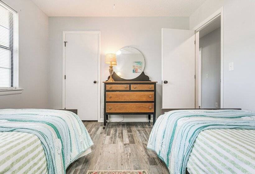 Brunswick Retreat W/ Patio & Grill, Near Beaches!