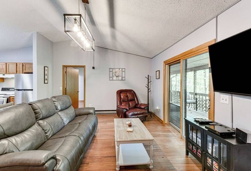 Cozy Franklin Retreat W/ Deck   5 Mi To Downtown!