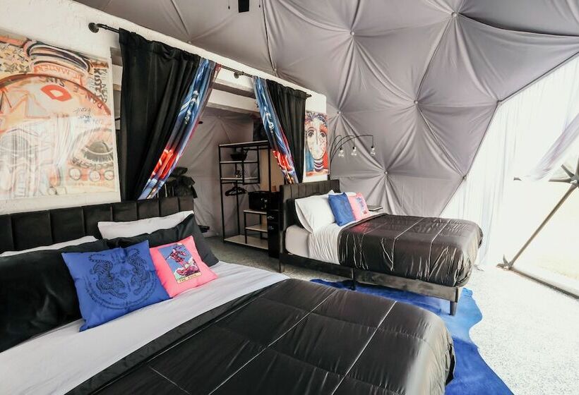 בית מלון כפרי Daydreamer Domes