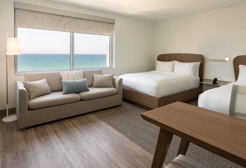 هتل Element Melbourne Oceanfront