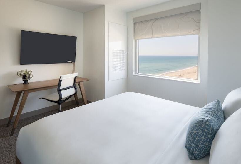 هتل Element Melbourne Oceanfront
