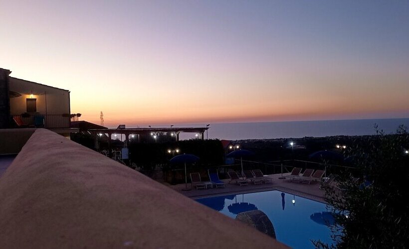 فندق ريفى Agriturismo Le Campanelle