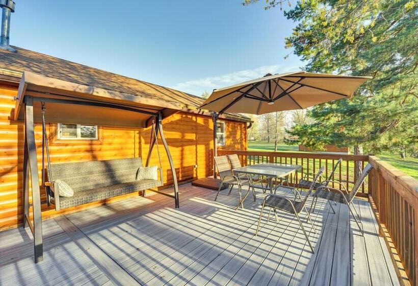 Lakefront Cabin W/ Dock, Fire Pits In Danbury!