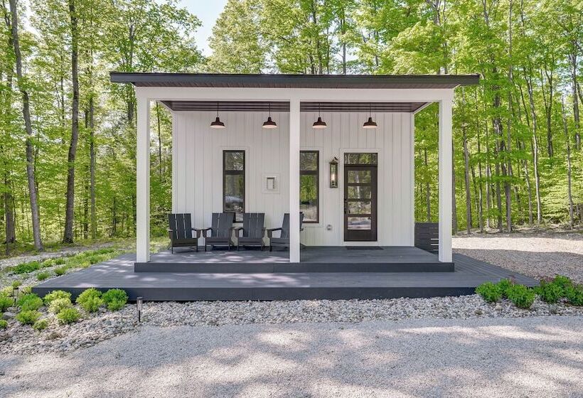 Modern Bellaire Cabin < 5 Mi To Lake & Slopes!