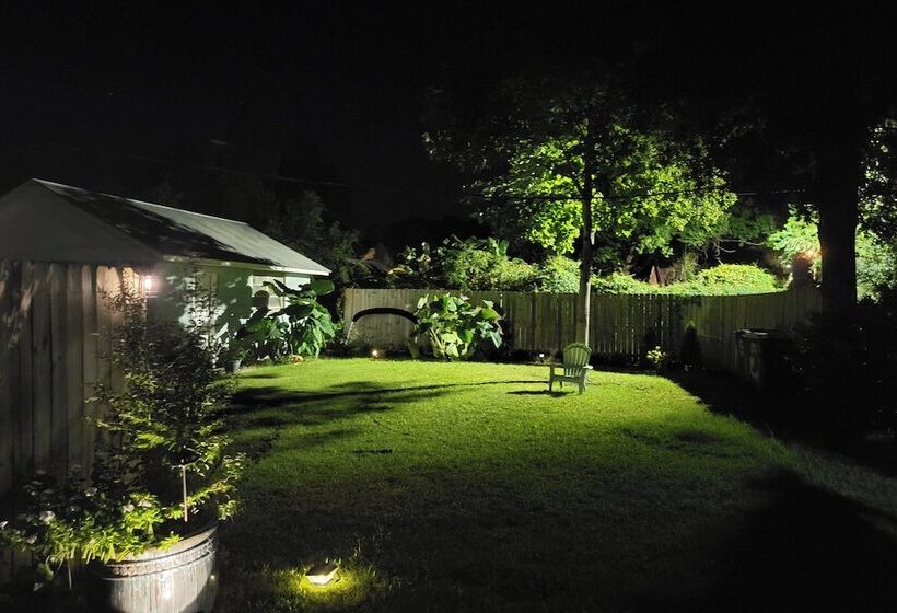 Pensacola Home W/ Private Spa: Walk To Beach!