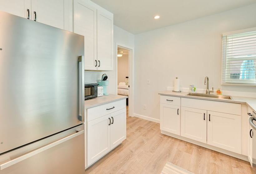 San Diego Cottage W/ Private Patio: 2 Mi To Beach!