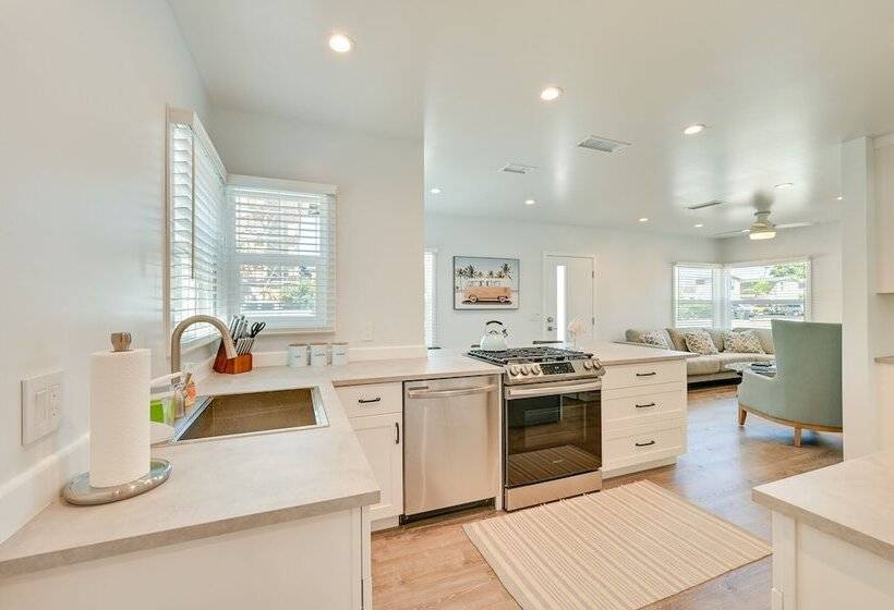 San Diego Cottage W/ Private Patio: 2 Mi To Beach!