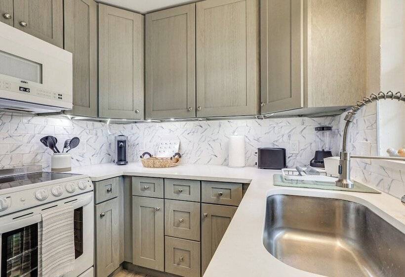 Sarasota Duplex In Gillespie Park: 1 Mi To Dtwn!