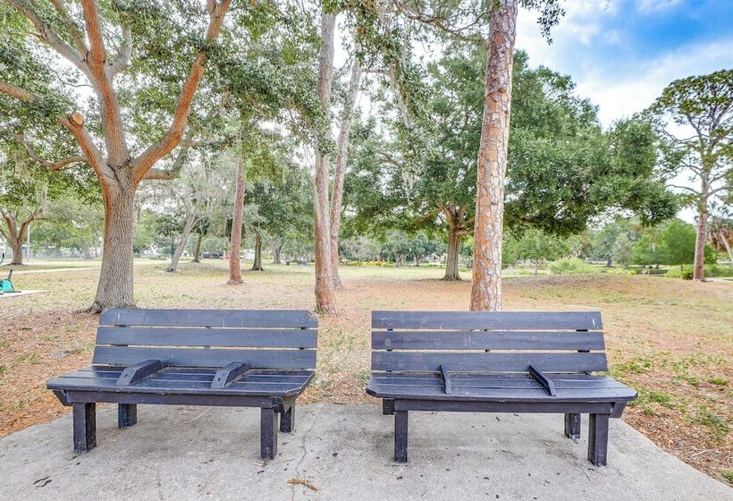 Sarasota Duplex In Gillespie Park: 1 Mi To Dtwn!