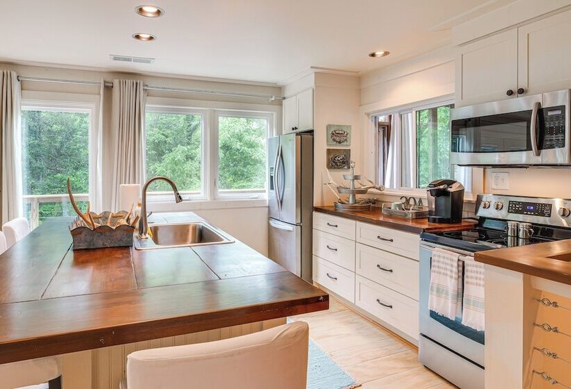 Silver Point Home ~ 1/2 Mi To Center Hill Lake!