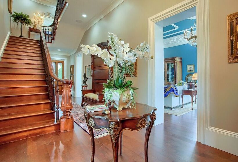 Stuart Manor Bed And Breakfast