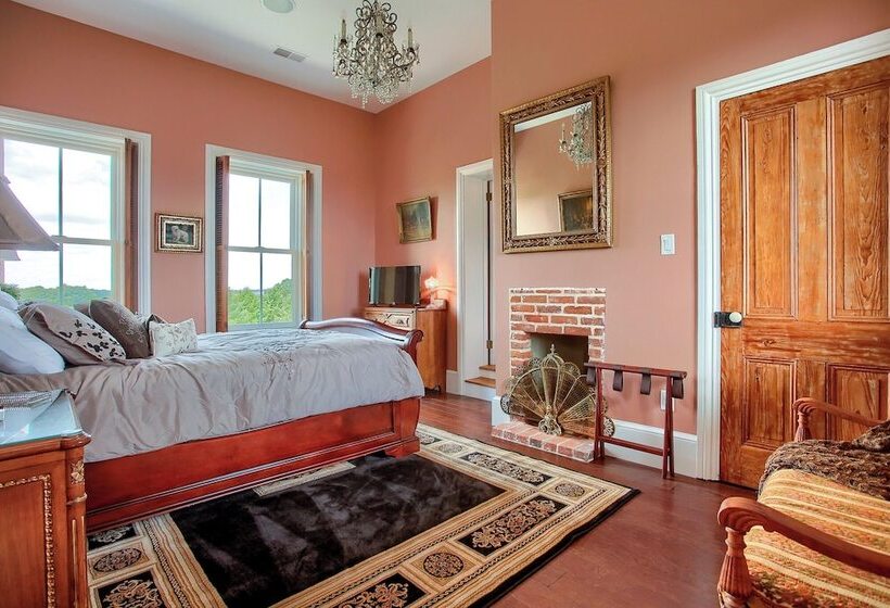 Stuart Manor Bed And Breakfast