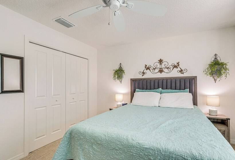 Furnished Lanai & Golf Cart: The Villages Home!